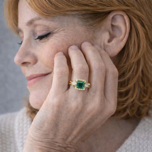 Elowira Starwynne Emerald Ring