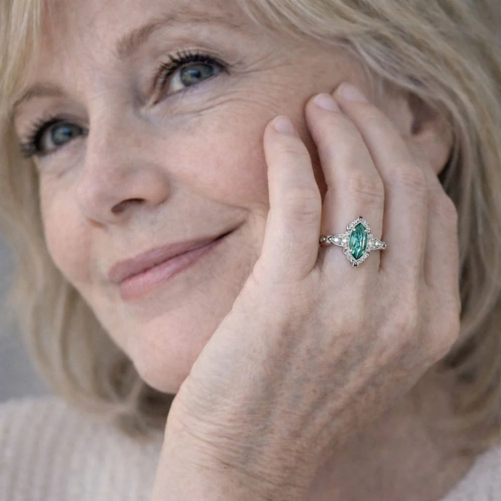 Vaelira Thornewyn Emerald Ring